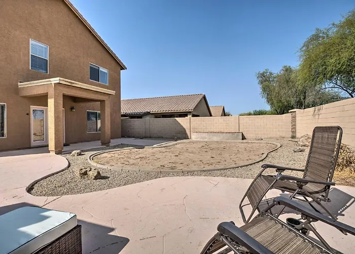 W/ Outdoor Seating, 2 Mi To Golf! Dom wakacyjny Maricopa
